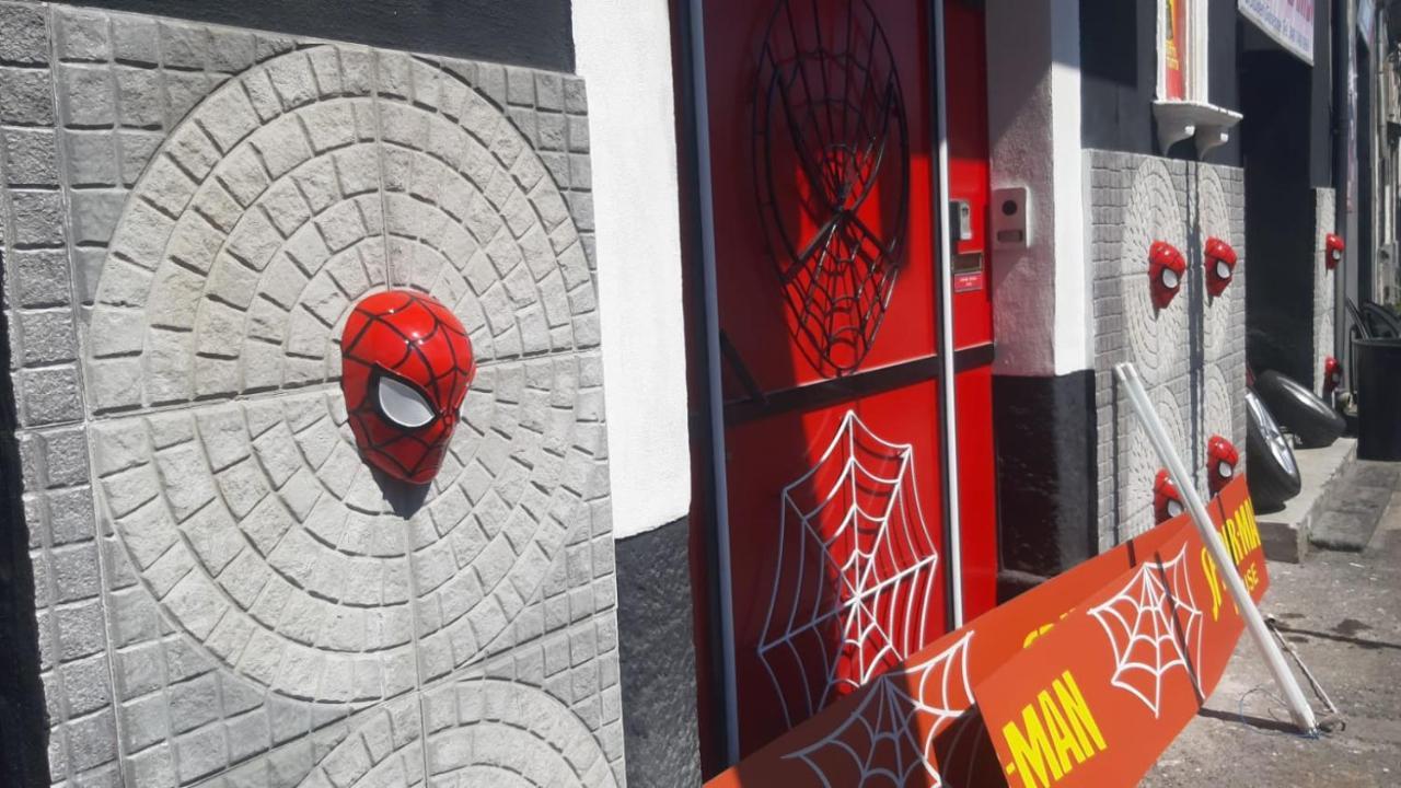 Spiderman House Hotel คาตาเนีย ภายนอก รูปภาพ