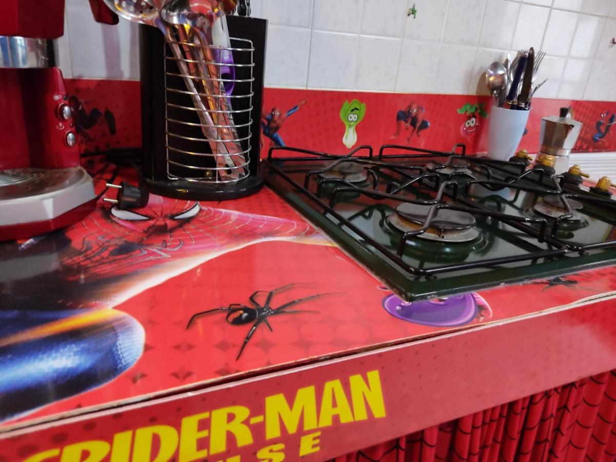 Spiderman House Hotel คาตาเนีย ภายนอก รูปภาพ