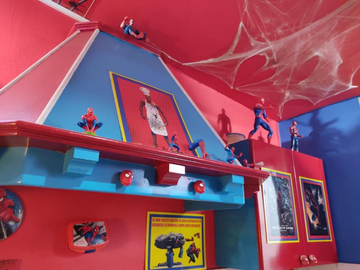Spiderman House Hotel คาตาเนีย ภายนอก รูปภาพ
