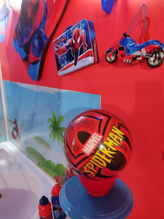 Spiderman House Hotel คาตาเนีย ภายนอก รูปภาพ